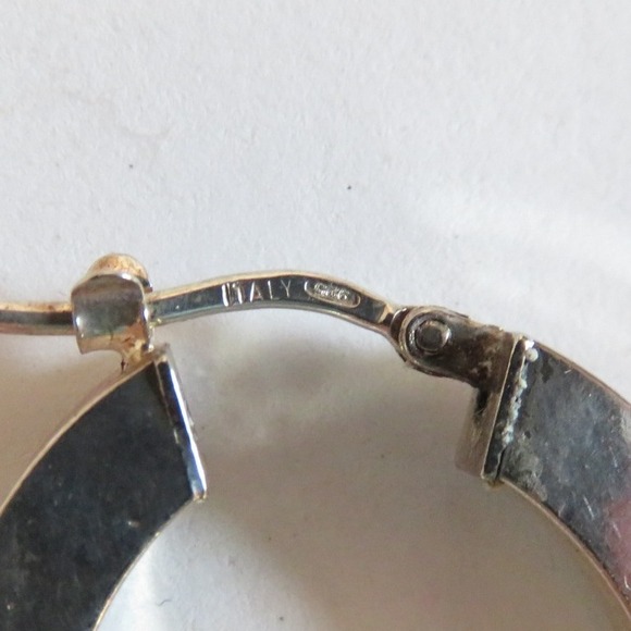Sterling Silver Hoop Earrings Italian Made Oval 7.05 gm - Picture 4 of 8
